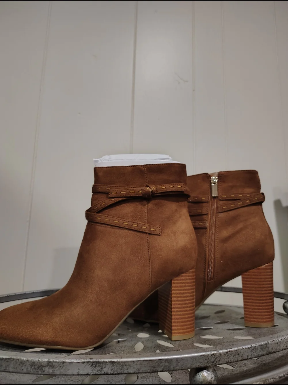 Bandolino ocorn Booties